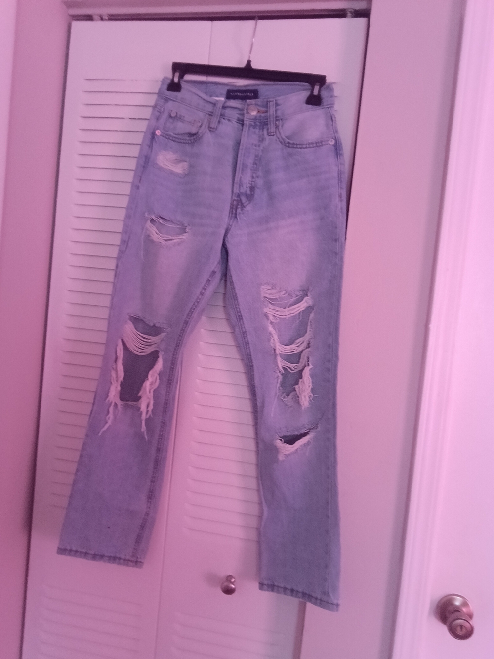 Aeropostale Light Blue Distressed Straight Leg Jeans